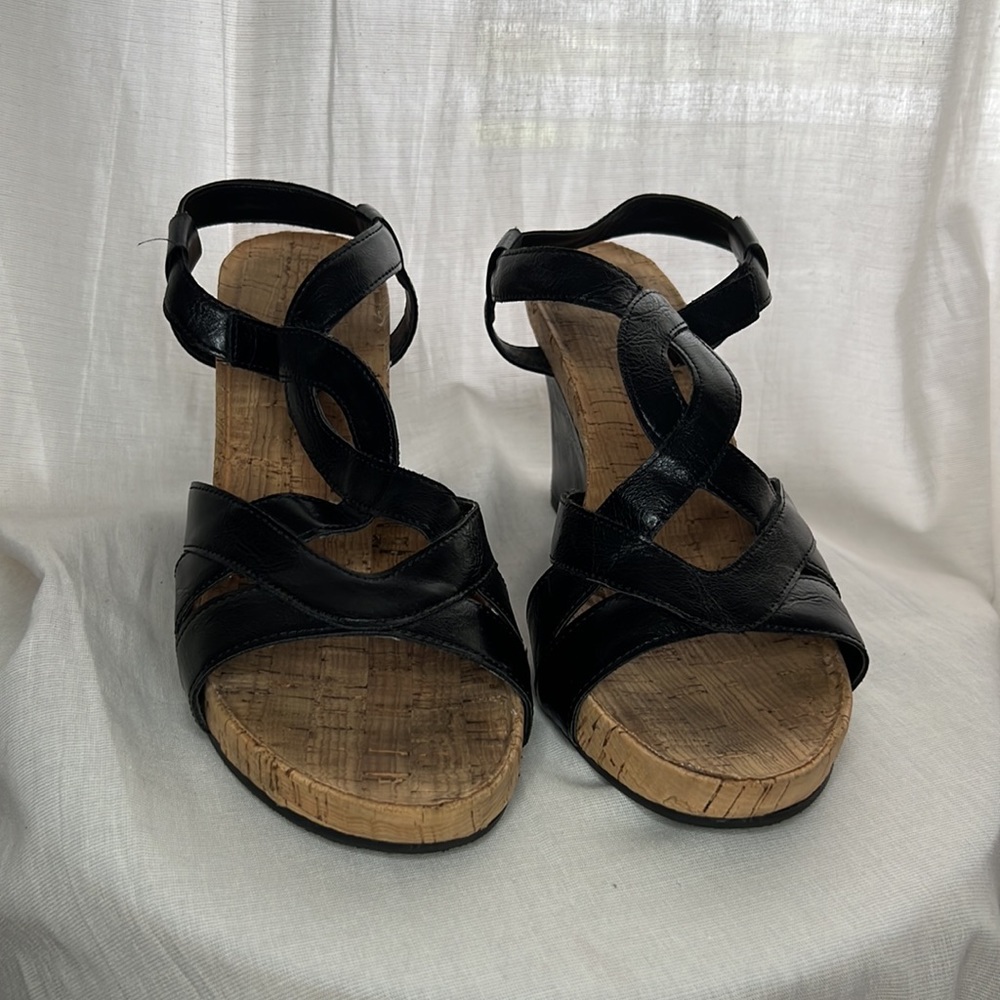 Aerosoles Wonderplush Wedges Size 9.5